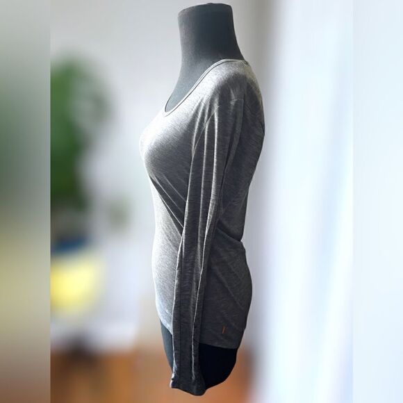 Lucy Tech Gray long sleeve shirt Size XS - Picture 7 of 13